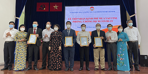 Tường Việt ủng hộ kinh phí mua vaccine phòng, chống dịch Covid-19